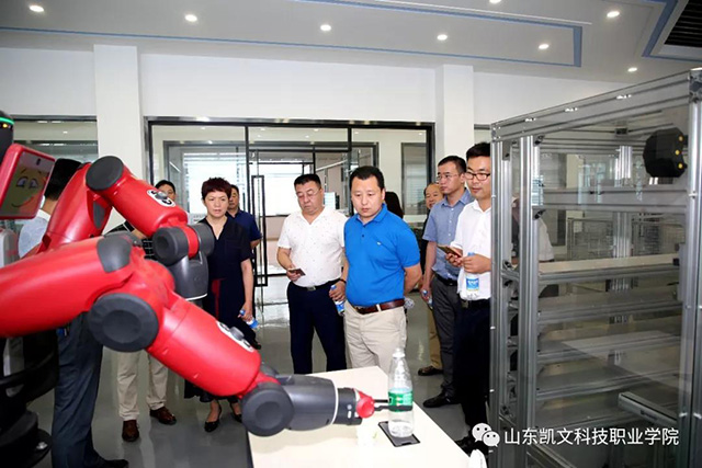 北京歐德巴斯洗車設(shè)備有限公司徐柱董事長一行蒞臨山東工程職業(yè)技術(shù)大學(xué)考察訪問3.jpg
